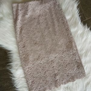 Forever 21 lace skirt